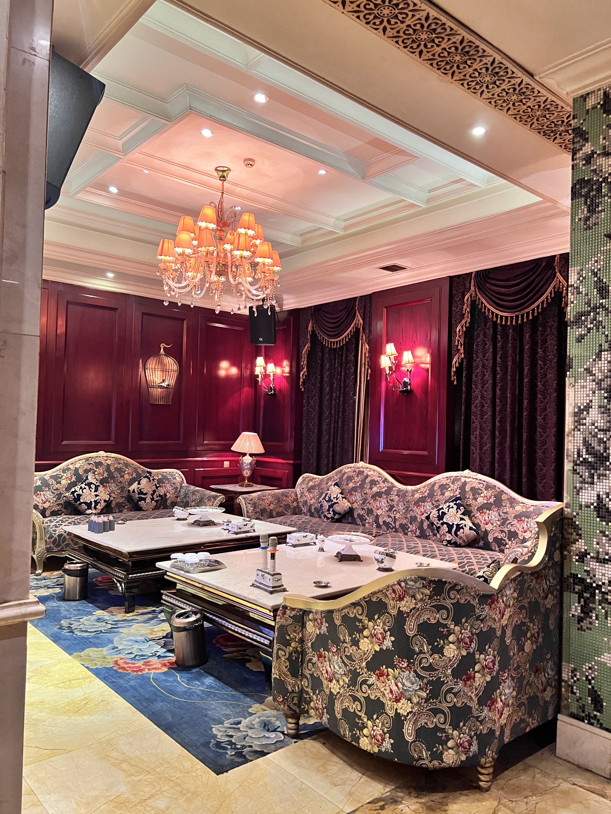 商务ktv独特玩法-金牛区ktv预定